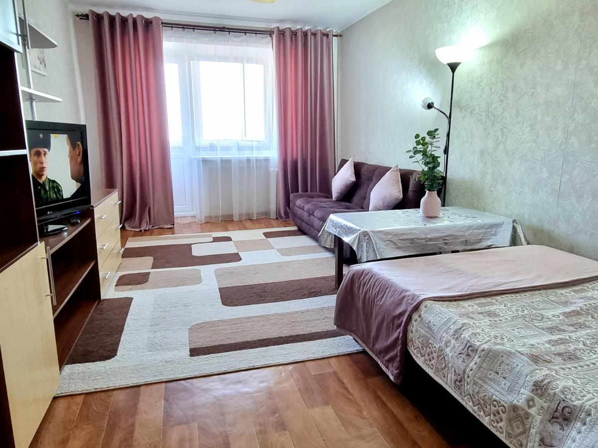 Apartment На Стрелке С Красивым Видом На Иртыш Ust-Kamenogorsk Ngoại thất bức ảnh