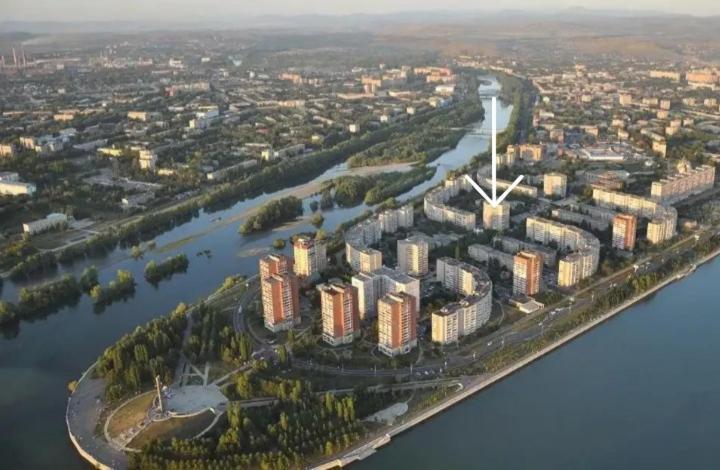 Apartment На Стрелке С Красивым Видом На Иртыш Ust-Kamenogorsk Ngoại thất bức ảnh